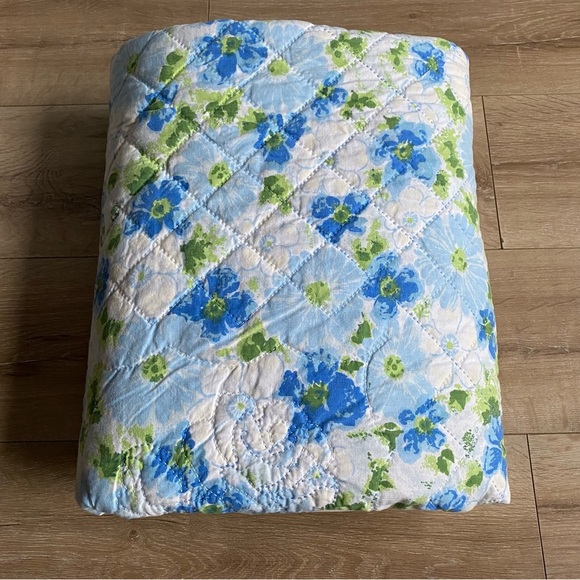 Vintage Quilt handmade blue floral quilt full / double size - Picture 6 of 6